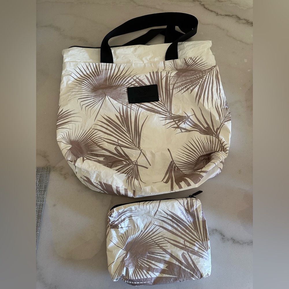 Aloha bag and pouch